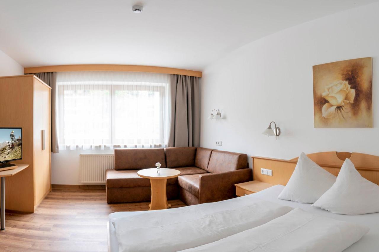 Gaestehaus Europa Solden Bagian luar foto