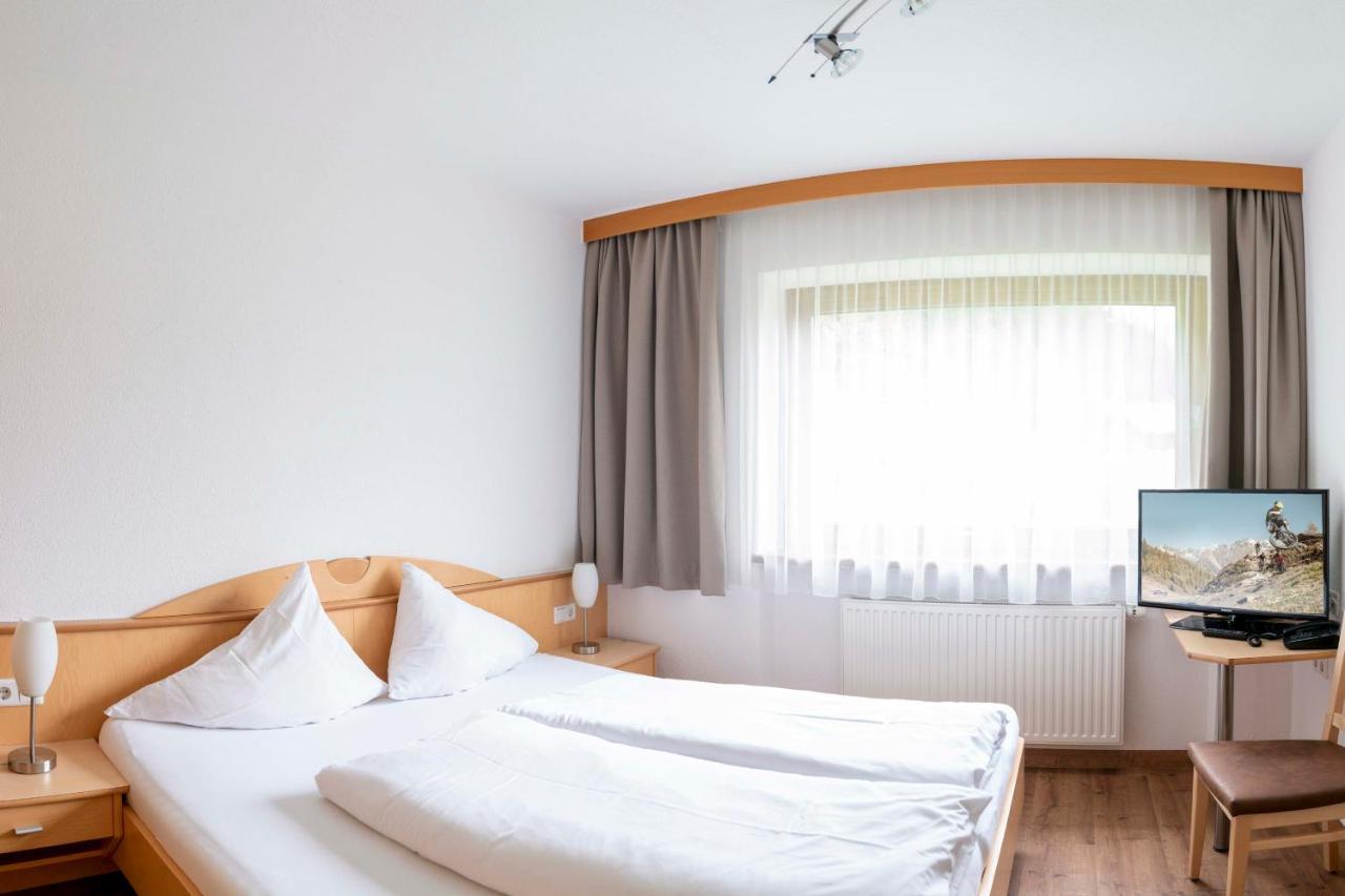 Gaestehaus Europa Solden Bagian luar foto
