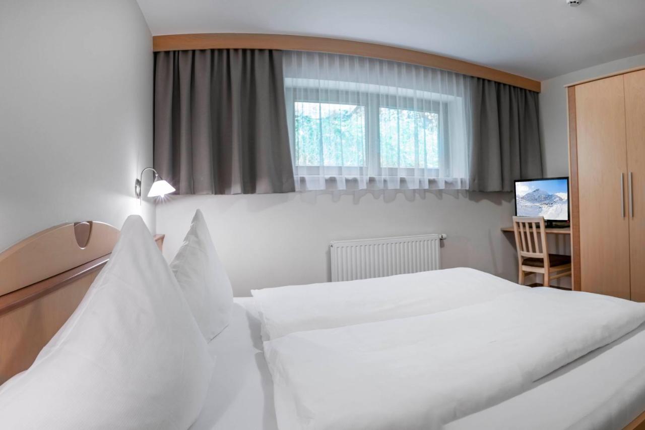 Gaestehaus Europa Solden Bagian luar foto