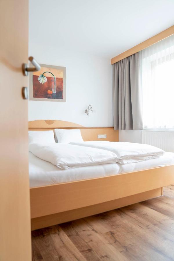 Gaestehaus Europa Solden Bagian luar foto
